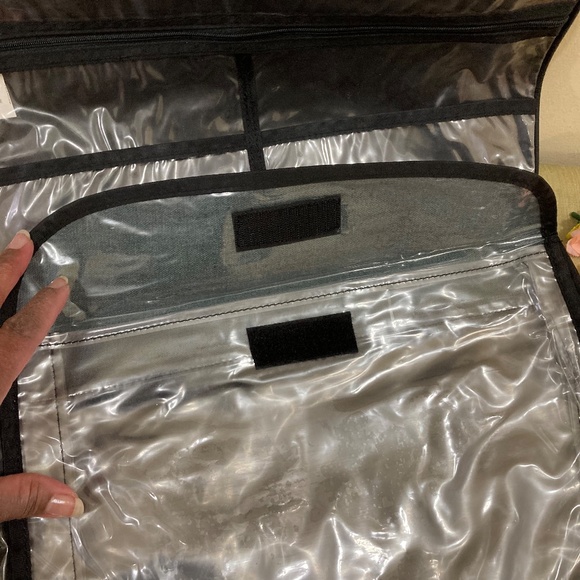 Claire's Hanging Travel Bag, Black - Picture 9 of 13